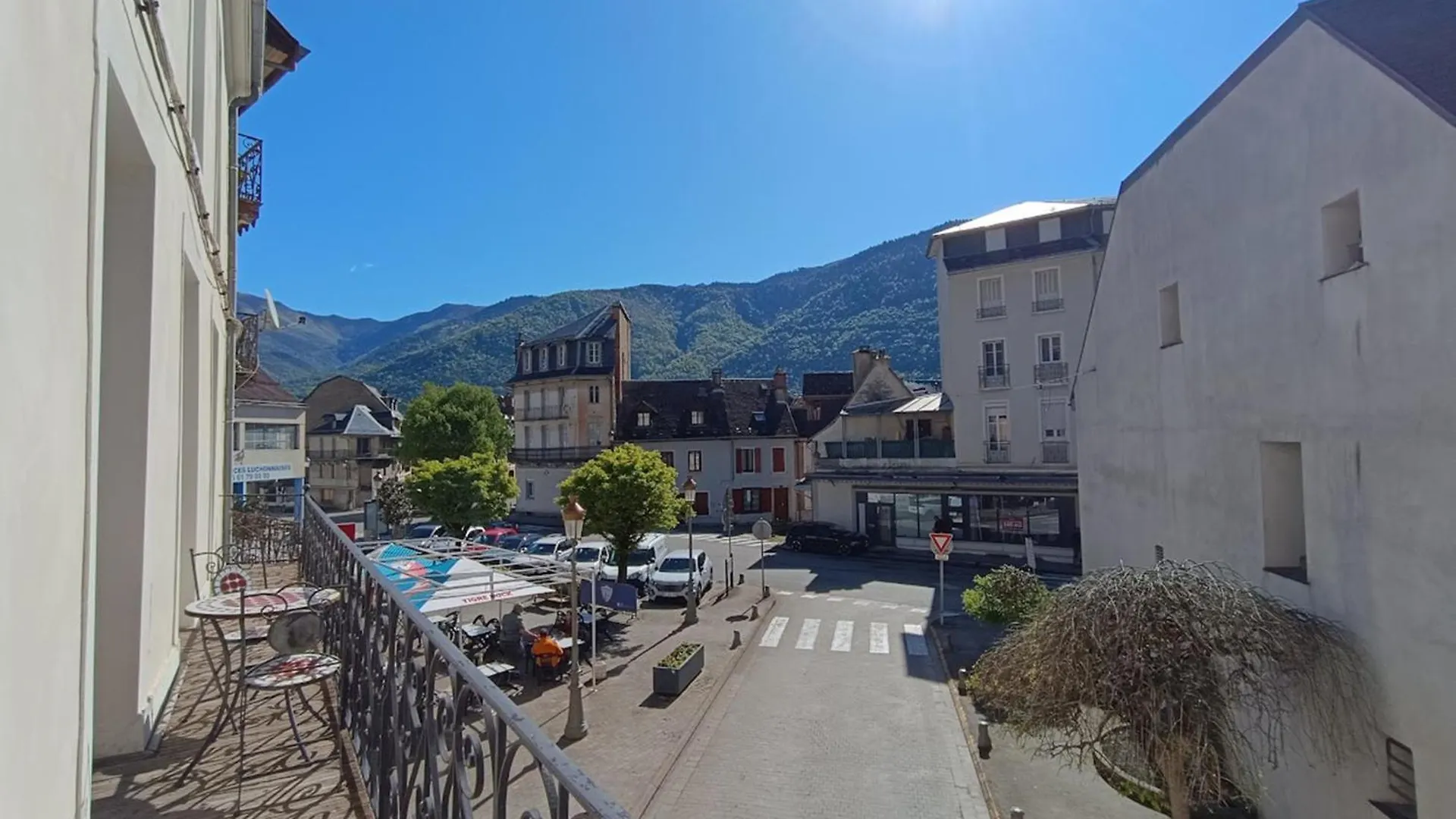 Lejlighed Luchon Holidays, Parking, Wifi, Balcon, Cave, T3 8 Personnes Bagnères-de-Luchon