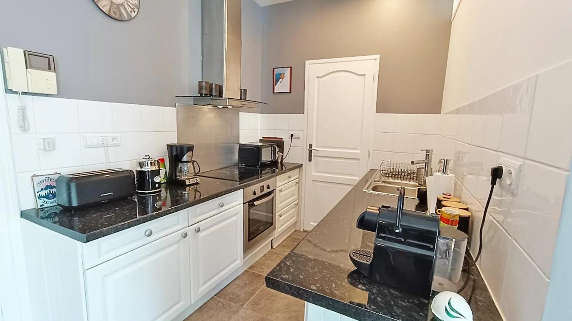 Luchon Holidays, Parking, Wifi, Balcon, Cave, T3 8 Personnes Bagnères-de-Luchon