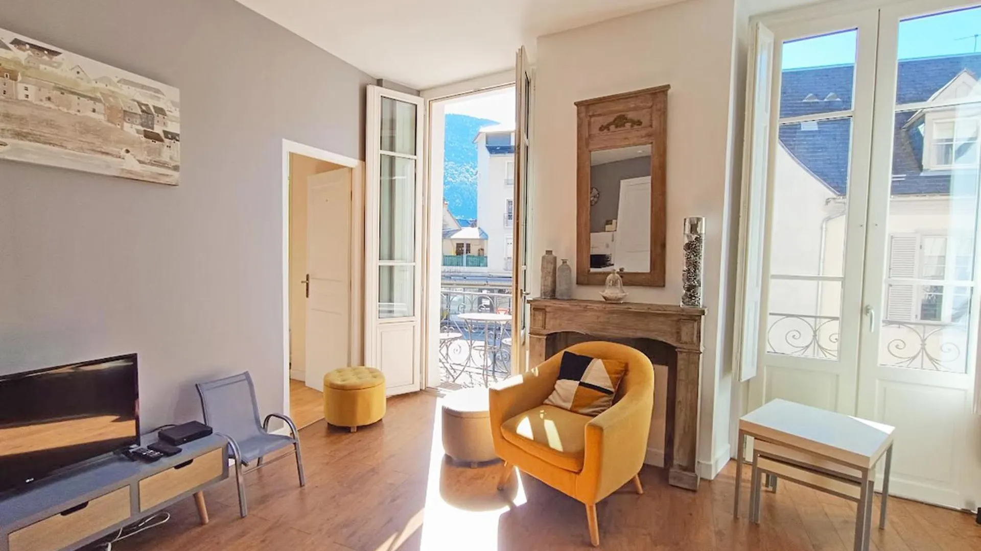 Luchon Holidays, Parking, Wifi, Balcon, Cave, T3 8 Personnes Bagnères-de-Luchon 0*,